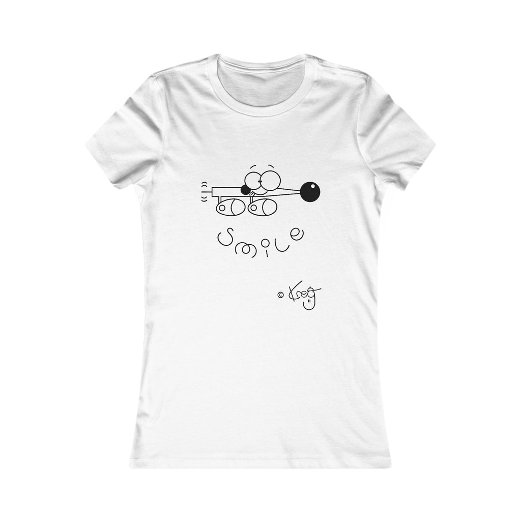 SMILE WIENER DOG,Women's Favorite Tee