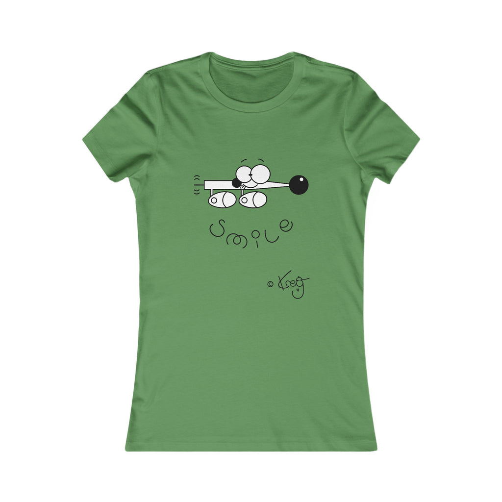 SMILE WIENER DOG,Women's Favorite Tee