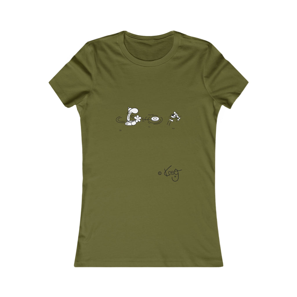 FREDDY FRISBEE DOG,Women's Favorite Tee