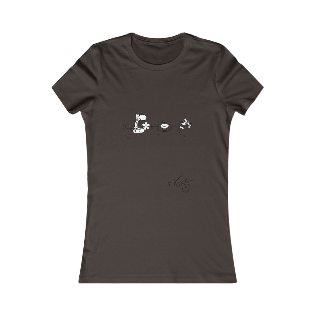 FREDDY FRISBEE DOG,Women's Favorite Tee