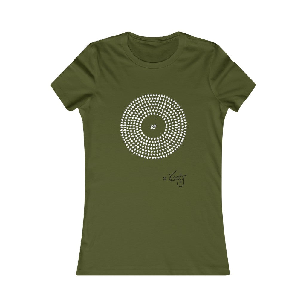 Circle Artist,Women's Favorite Tee