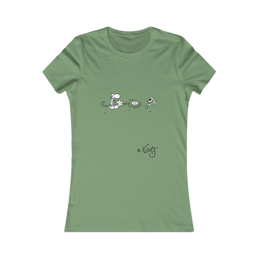 Freddy Frisbee Dog,Women's Favorite Tee